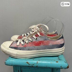 Converse Stars and Stripes Low Chucks Size 6.5